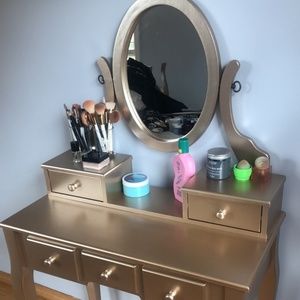 Rosegold Makeup Vanity